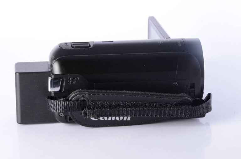 Canon Canon Vixia HF R82 Camcorder