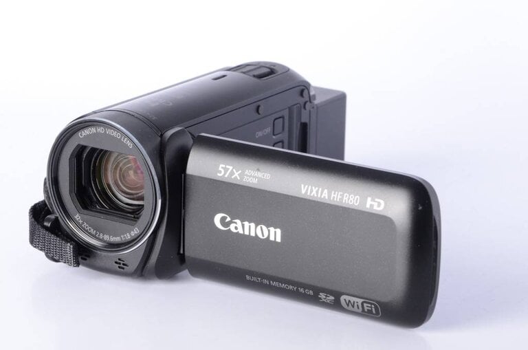 Canon Canon Vixia HF R82 Camcorder