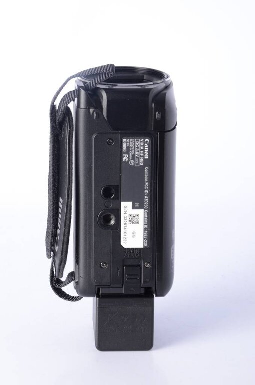 Canon Canon Vixia HF R82 Camcorder