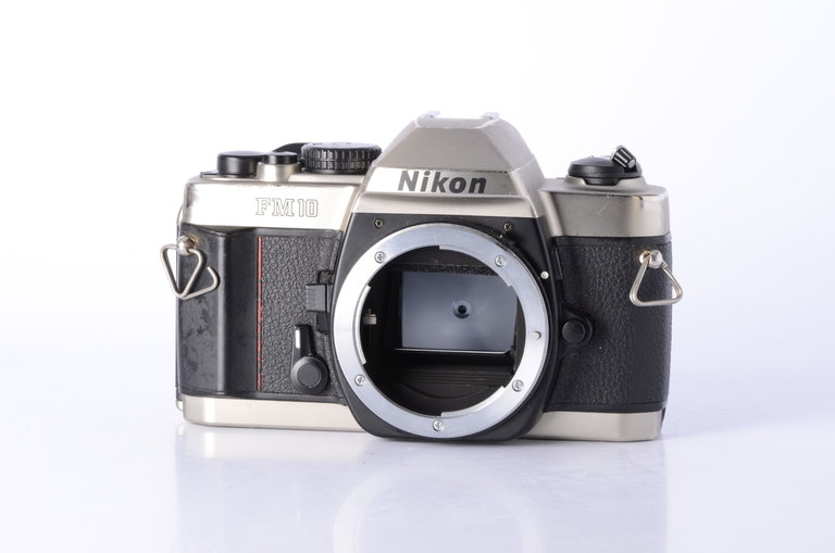 Nikon Nikon FM10 35mm Film Camera Body *