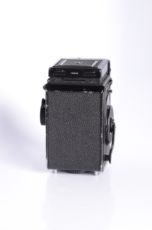 Yashica Yashica Mat - 124 G Medium Format TLR Camera With Original Leather Case