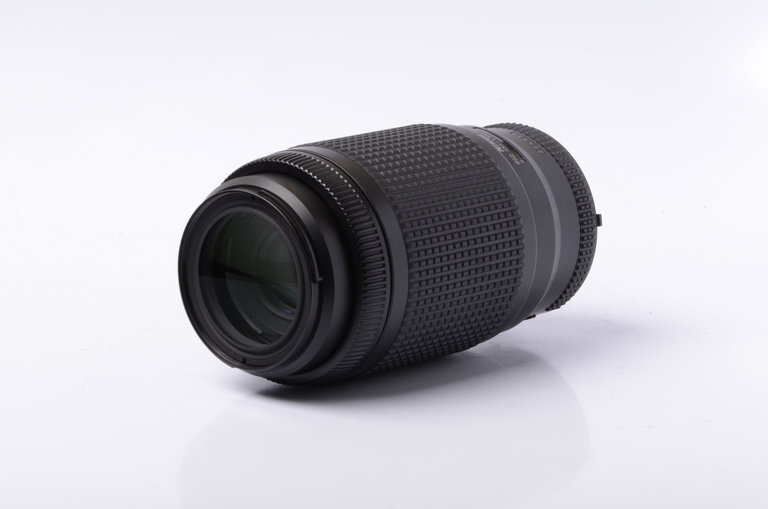 Nikon Nikon Nikkor 75-240mm f/4.5-5.6D Zoom Lens