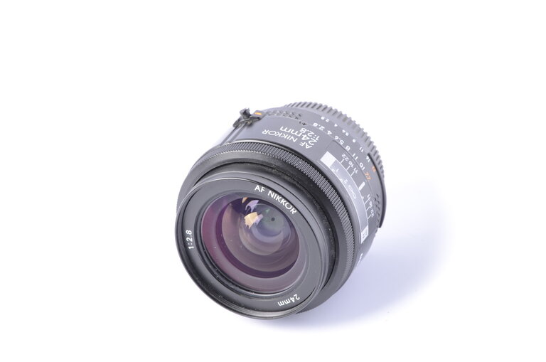 Nikon Nikon Nikkor 24mm f/2.8 AF