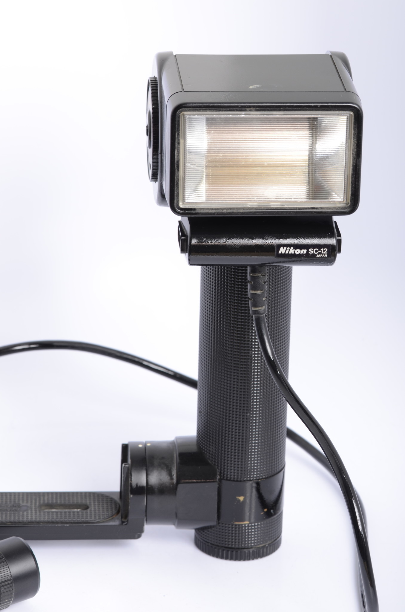 Nikon Nikon SB11 Strobe w/ SC12 for F3 LeZot Camera Sales and