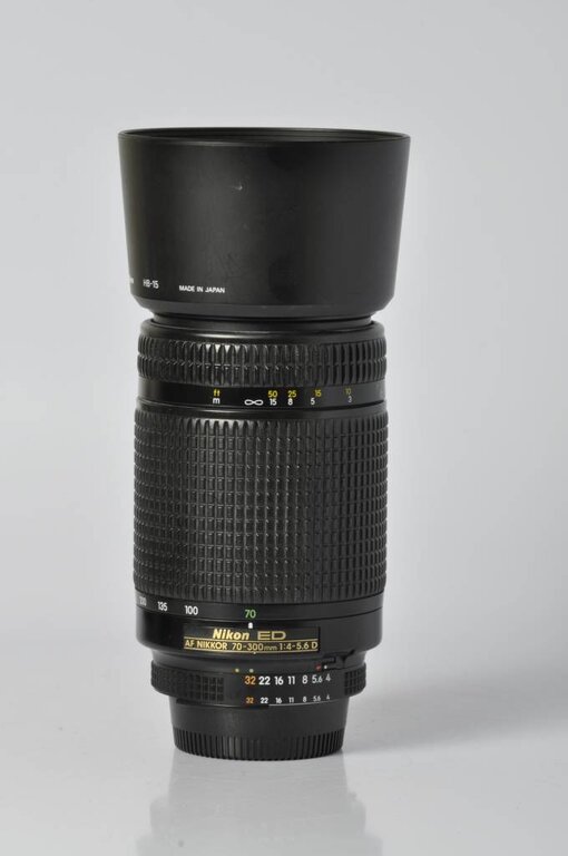 Nikon Nikon 70-300mm F/4-5.6 AF D ED *