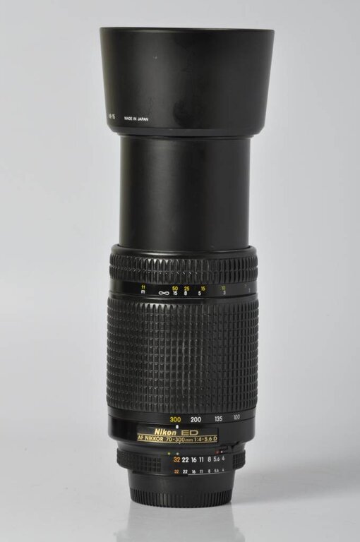 Nikon Nikon 70-300mm F/4-5.6 AF D ED *