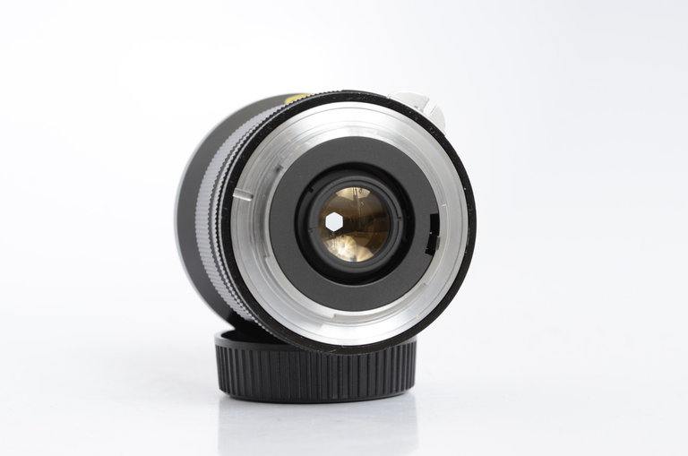 Vivitar Vivitar 28mm f/2.5 (early model)