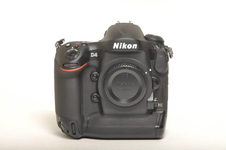 Nikon Nikon  D4 Body