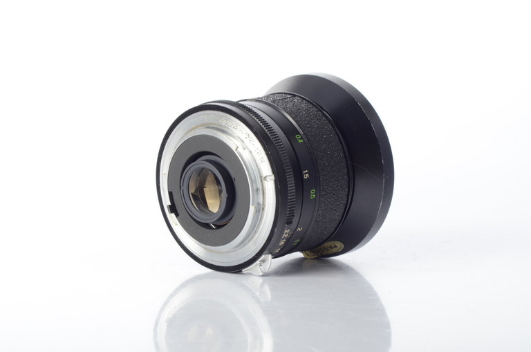 Vivitar Vivitar 28mm f/2.5 (early model)