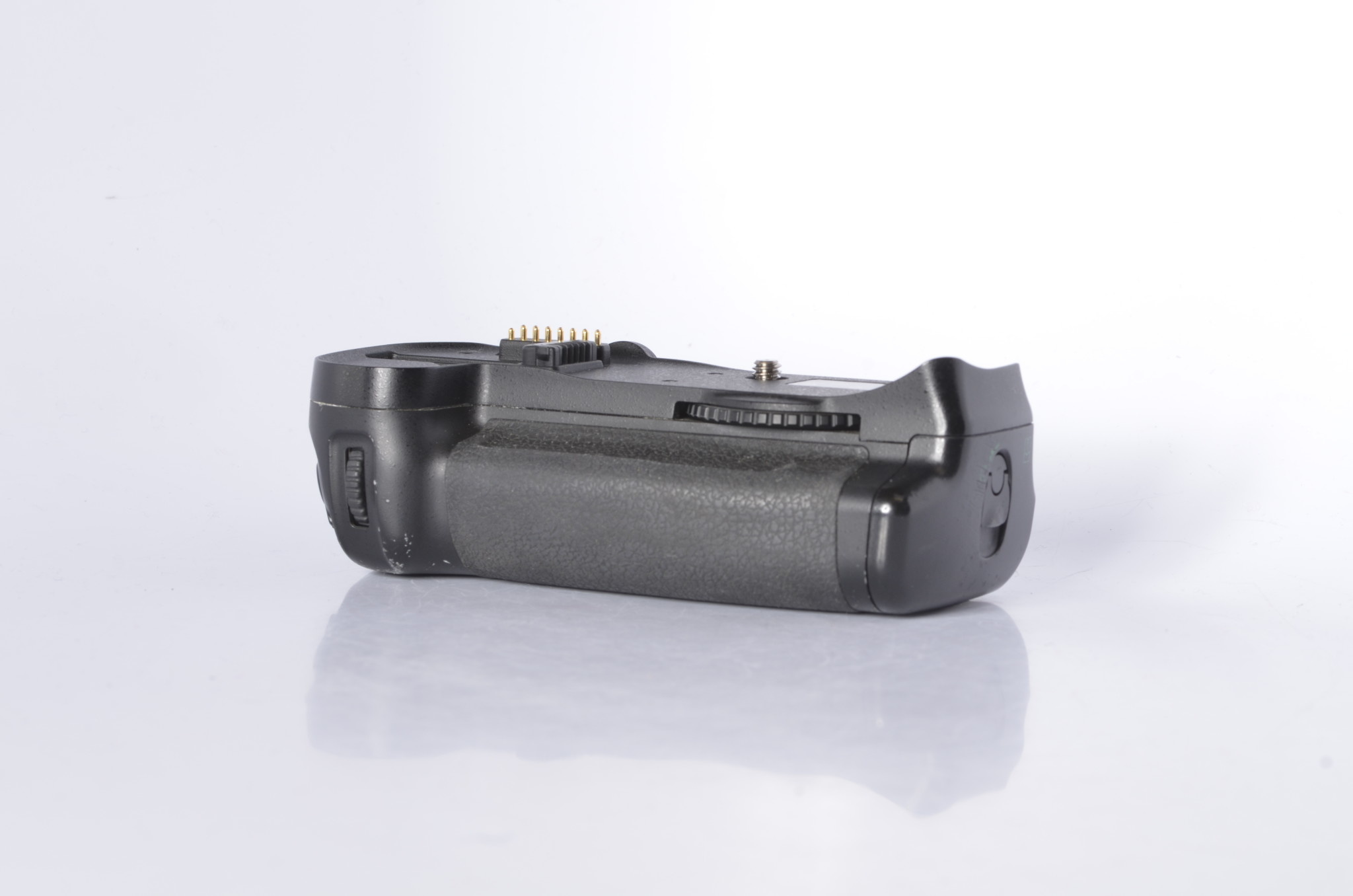 Nikon MB-D10 Multi Function Battery Pack for D700, D300, D300s