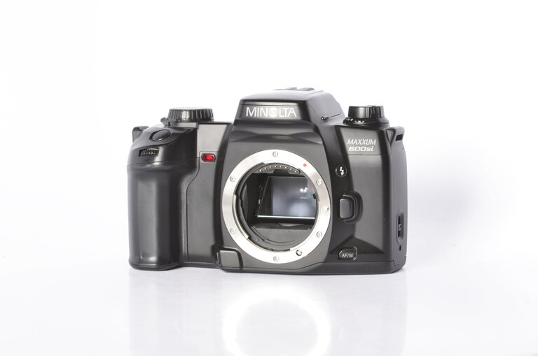 Minolta Minolta Maxxum 600si 35mm Film Camera