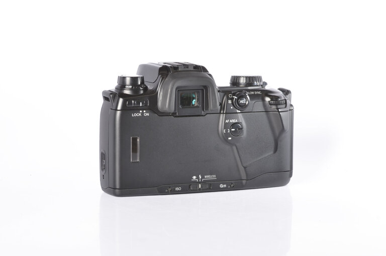 Minolta Minolta Maxxum 600si 35mm Film Camera