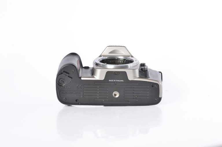 Nikon Nikon N65 Film Camera Body