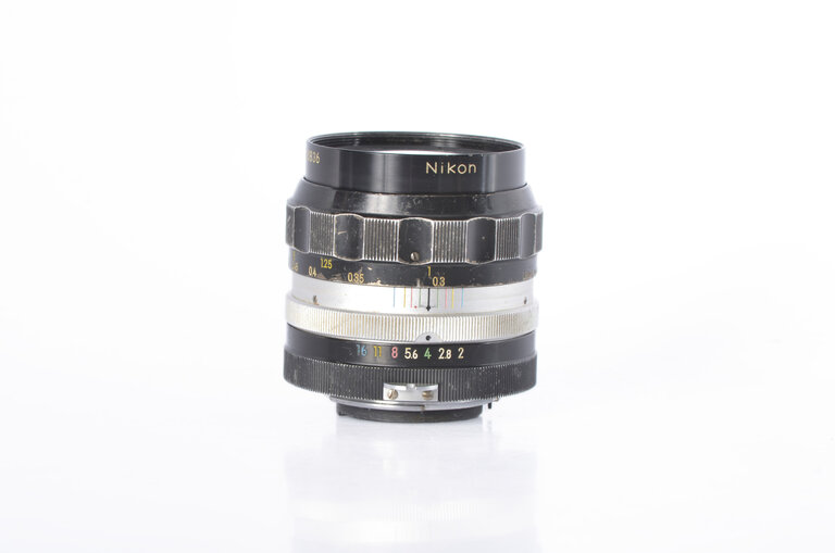 Nikon Nikon Nikkor-O 35mm F/2 lens