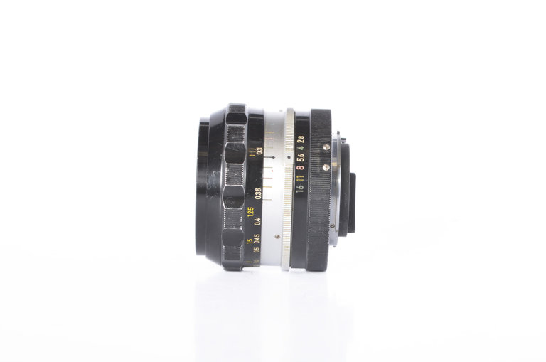 Nikon Nikkor-N  Auto 24mm f/2.8 Lens