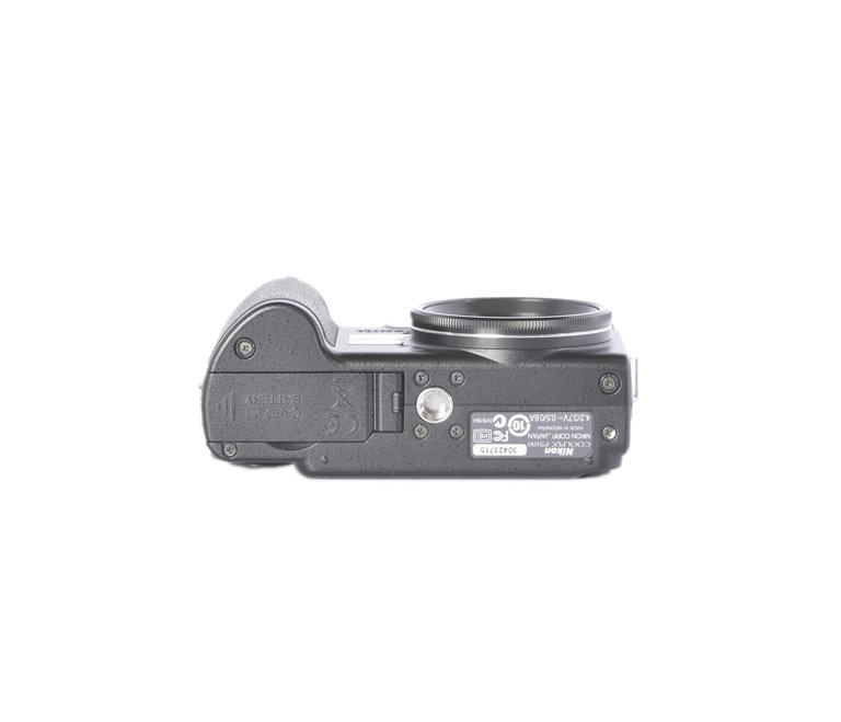 Nikon Nikon Coolpix P5100 (Point and Shoot Digital Camera)