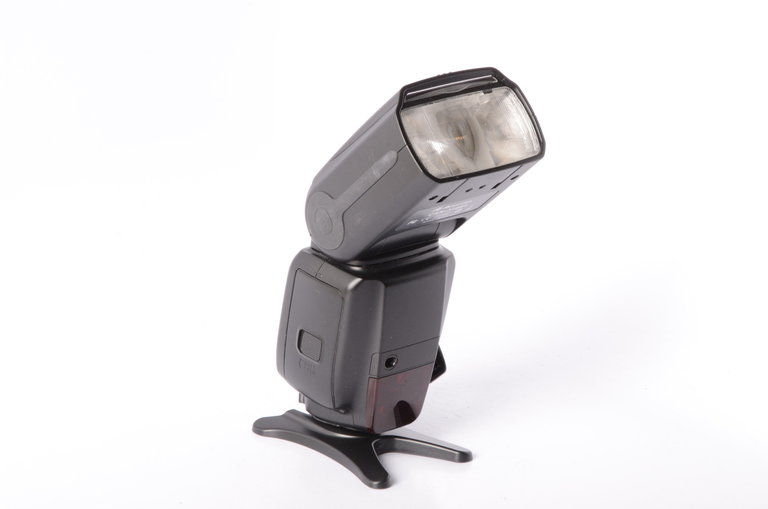 Shanny Shanny 600 Flash Nikon SN600SN Speedlight with Case