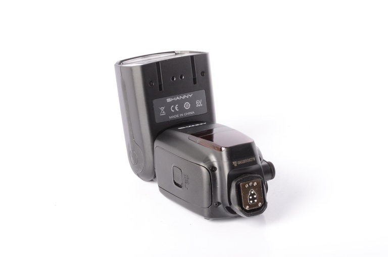 Shanny Shanny 600 Flash Nikon SN600SN Speedlight with Case