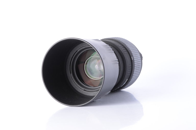 Sigma Sigma 70-300mm f/4-5.6 DL - Nikon Mount Lens