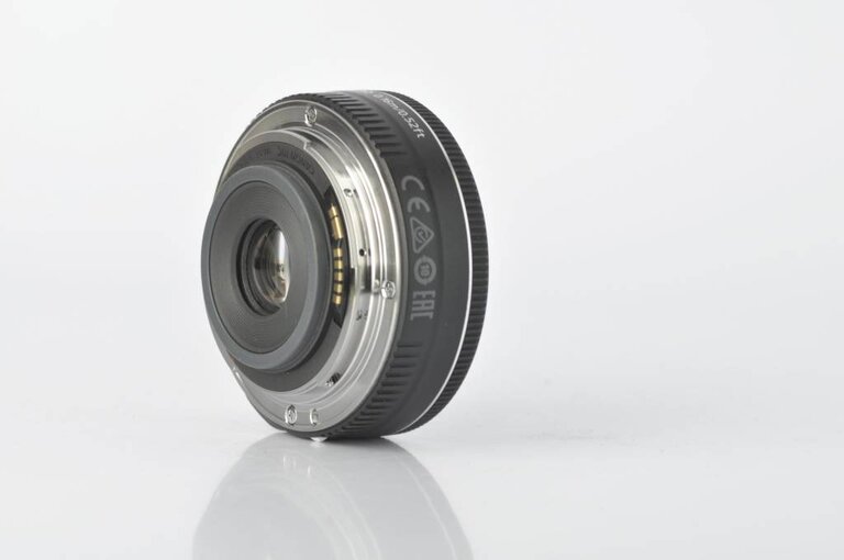 Canon Canon 24mm f/2.8 EF-S STM