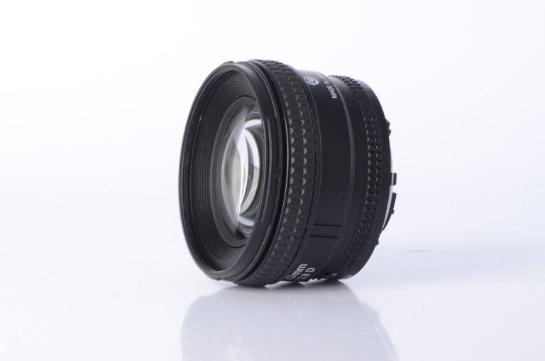 Nikon Nikon 20mm 2.8 D Lens
