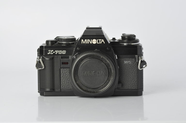 Minolta Minolta X-700 x700 35mm Film Camera Body *