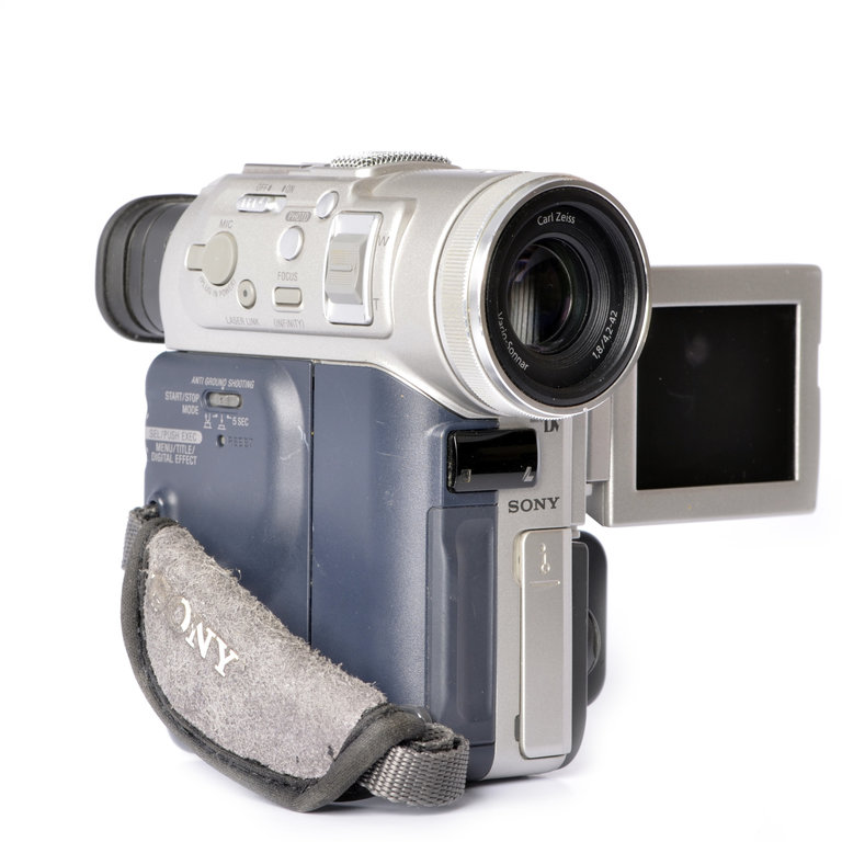 Sony Sony DCR-PC100 MiniDv Camcorder