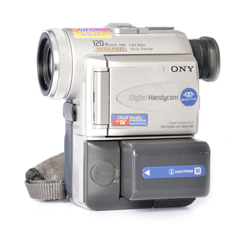 Sony Sony DCR-PC100 MiniDv Camcorder