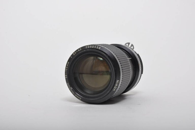 Nikon Nikon Zoom-Nikkor 35-105mm f/3.5-4.5 AIs
