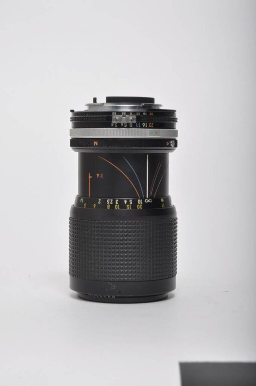 Nikon Nikon Zoom-Nikkor 35-105mm f/3.5-4.5 AIs