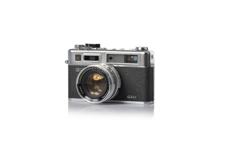 Yashica Yashica Electro 35 Film Camera Kit; Holographic Viewfinder, Wide Angle + Telephoto Adapters