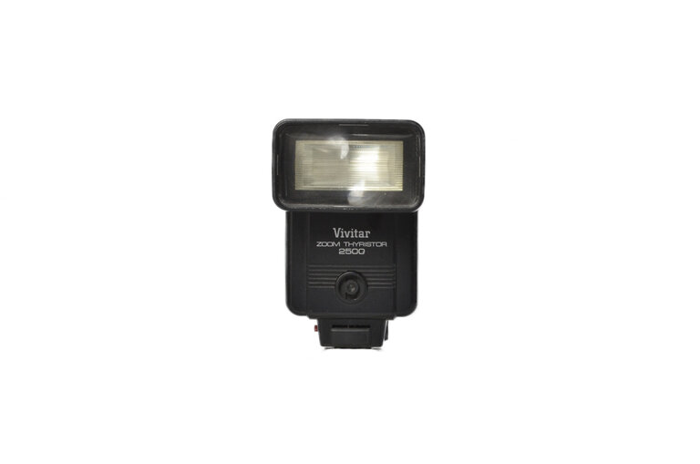 Vivitar Vivitar Zoom Thyristor 2500 On-Camera Flash