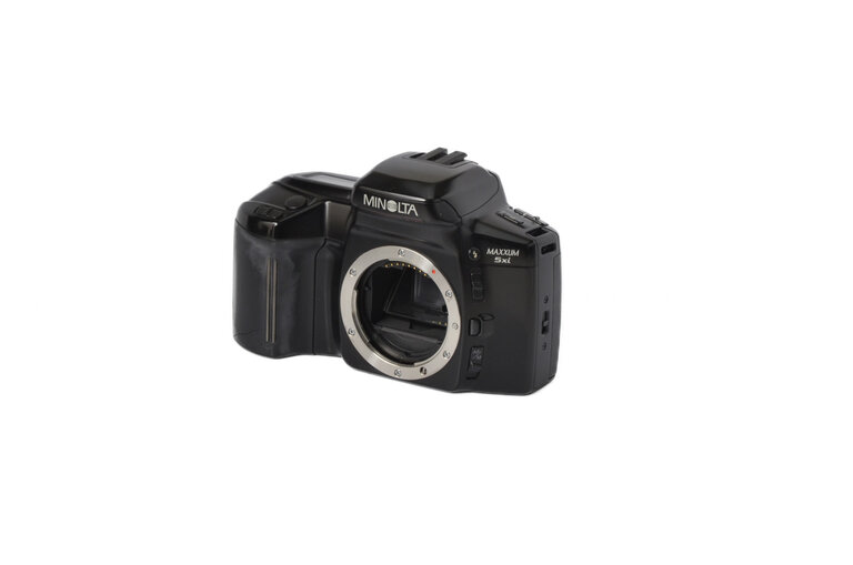 Minolta Minolta Maxxum 5xi 35mm SLR Film Camera