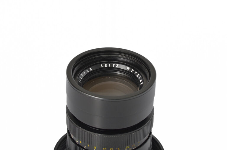 Leitz Leica Elmarit-R 90mm f/2.8 (3 Cam) (Germany)