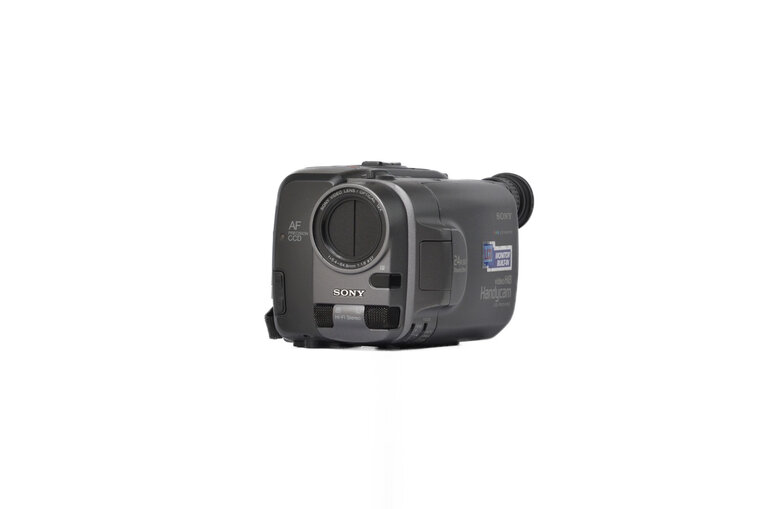 Sony Sony Handycam CCD-TRV70 Hi8 Camcorder