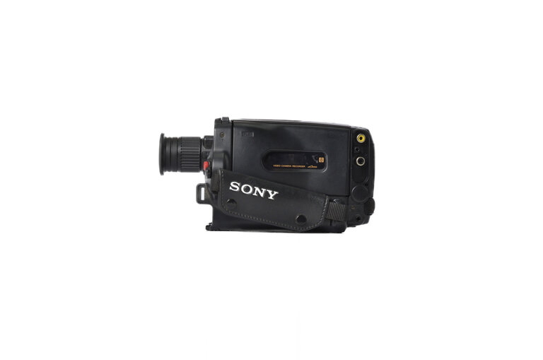 Sony Sony Handycam CCD-TR44 8mm Tape Camcorder