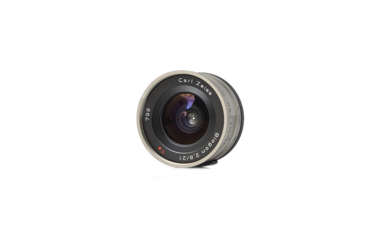 Zeiss Biogon T* 21mm f/2.8 (with holographic external viewfinder)
