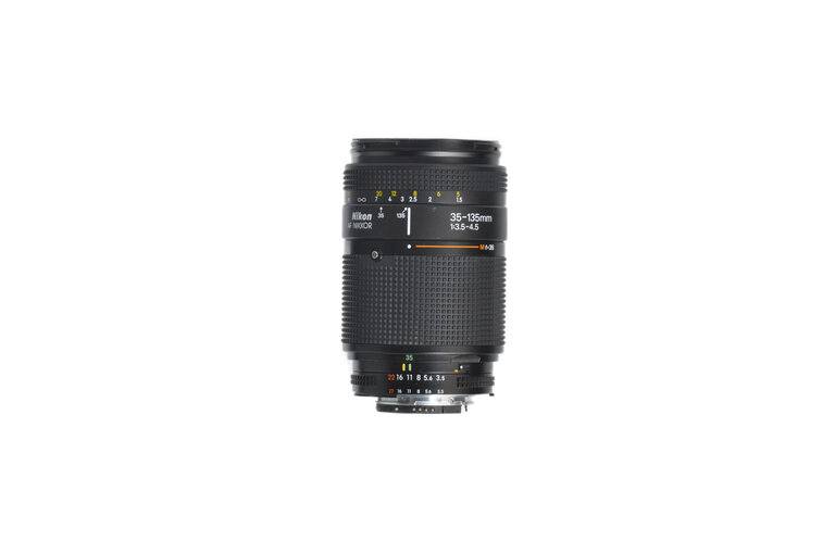 AF Nikkor 35-135mm f/3.5-4.5 Ai-S