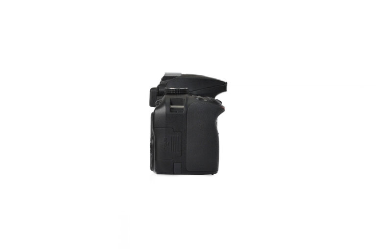 Nikon Nikon D3400 DSLR Camera Body