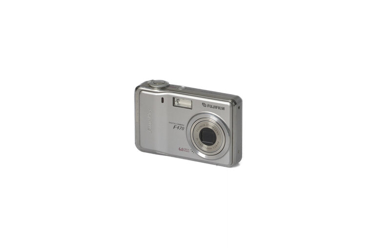 Fujifilm Fujifilm FinePix F470 6.0 MP Point and Shoot Digital Camera