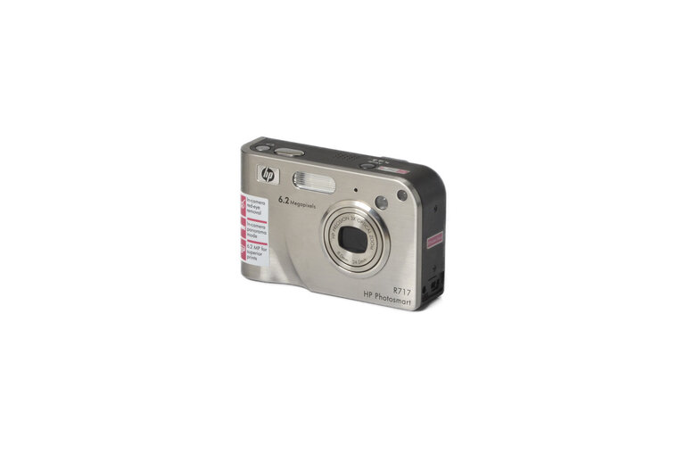 HP Photosmart R717 Point and Shoot Digi Cam