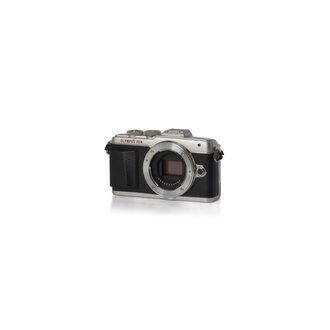 Olympus Olympus PEN Lite E-PL7 Mirrorless Digital Camera Olympus Olympus PEN Lite E-PL7 Mirrorless Digital Camera