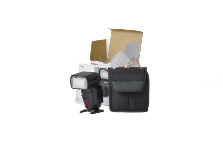 Canon Canon Speedlite 600EX II-RT Kit with Box, Case, Filter