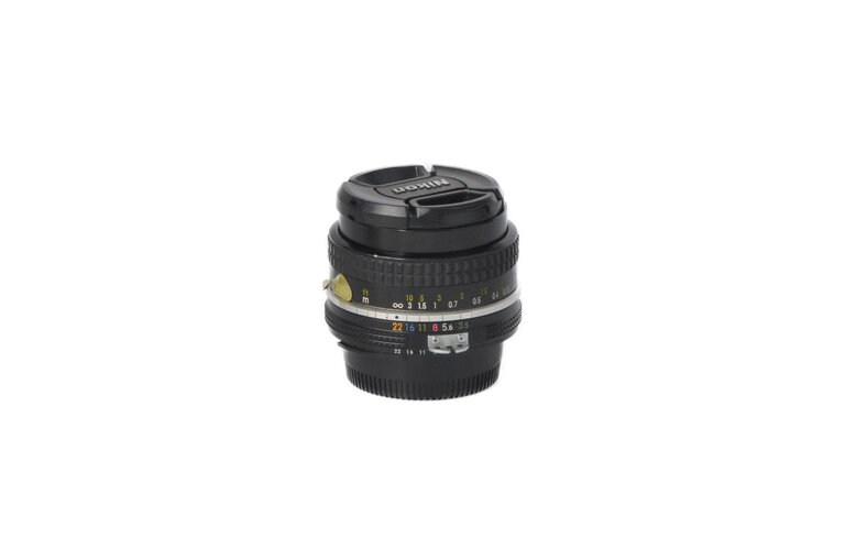 Nikon Nikkor 20mm f/3.5  ai Mount Lens
