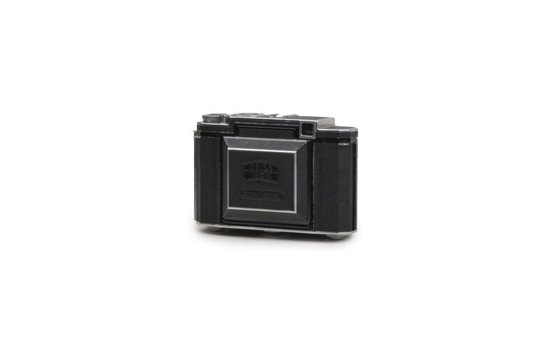 Zeiss Zeiss Ikon Super Ikomat 530/16 6x6 Medium Format Film Camera