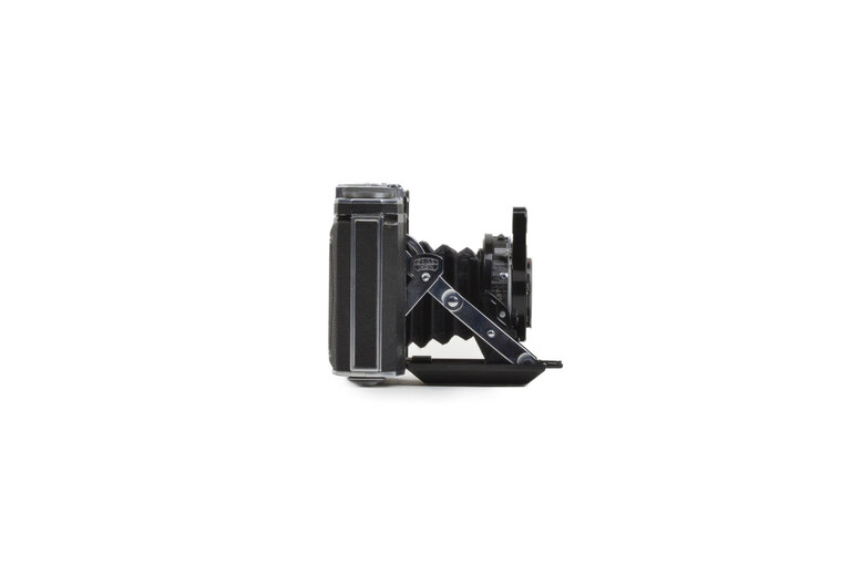 Zeiss Zeiss Ikon Super Ikomat 530/16 6x6 Medium Format Film Camera