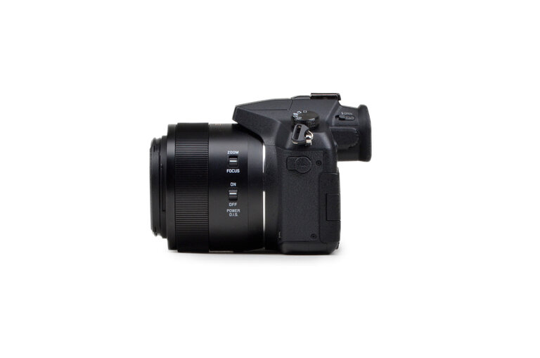 Panasonic Panasonic Lumix DMC-FZ1000 Mirrorless Digital Camera with Leica 25-400mm Lens