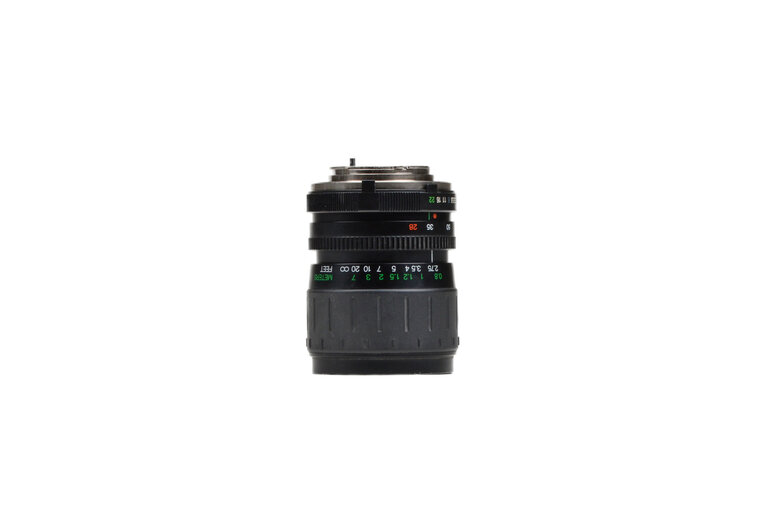 Phoenix Phoenix MF 28-80mm f/3.5-5.6 Macro-Focusing Zoom Lens for M/MD Mount