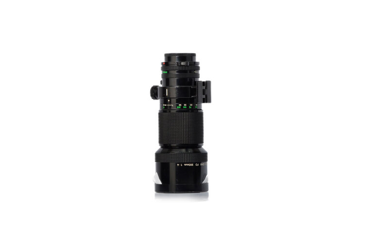 Canon Canon 300mm f4 FD w/ tripod collar + case