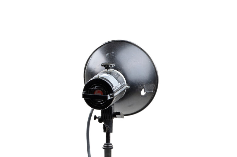 Norman LH2400 Studio Strobe with Reflector